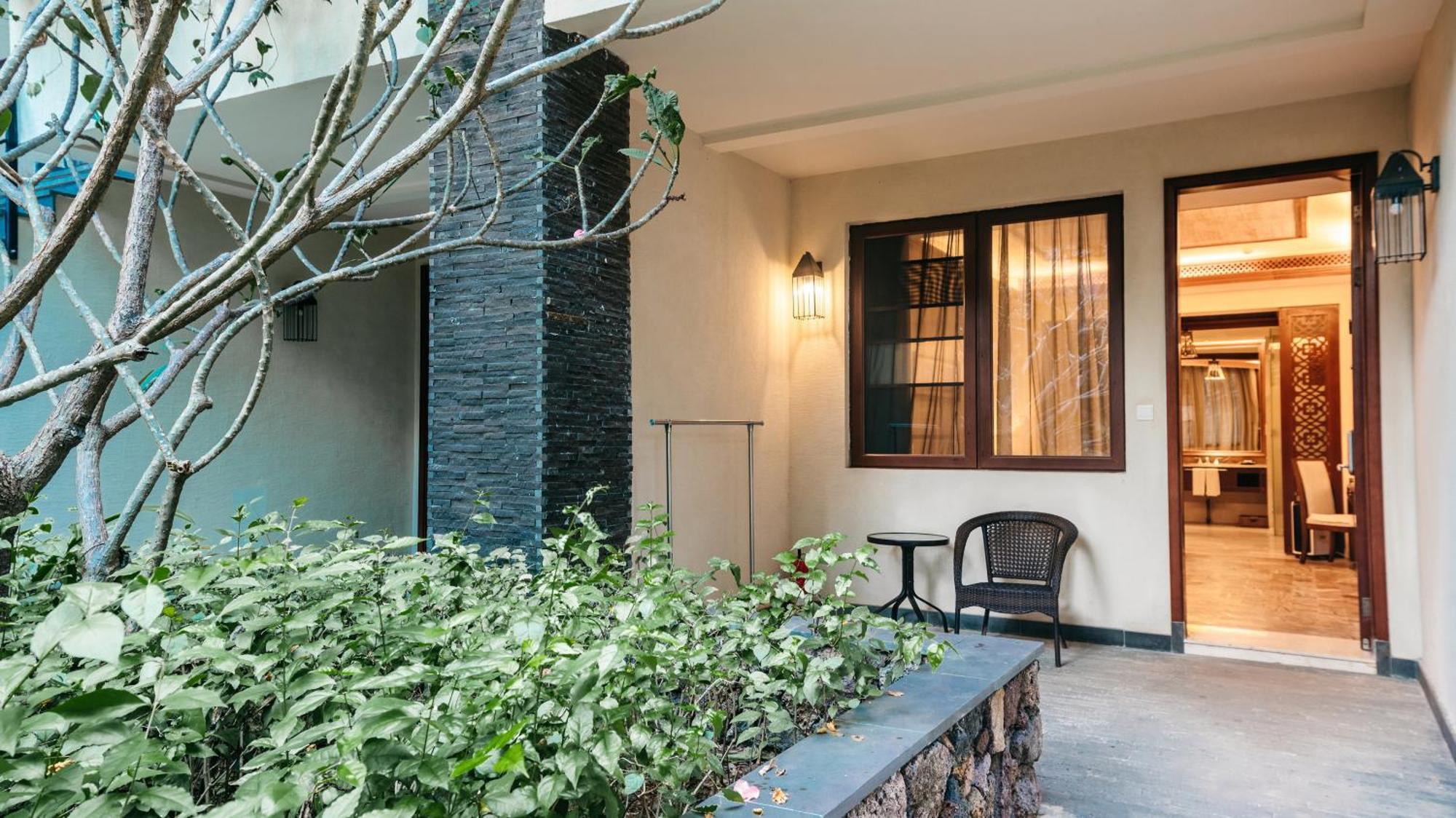 Stony Brook Villa Jianguo Resort Санья Екстер'єр фото